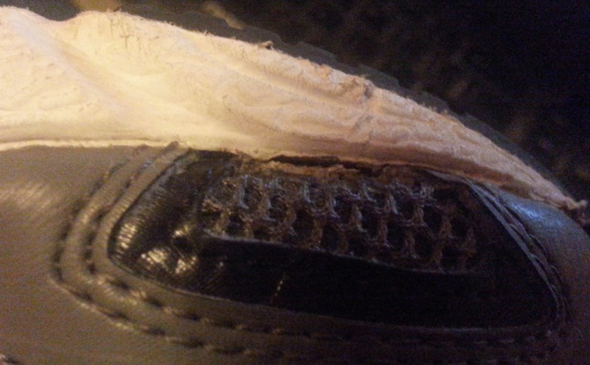 淘宝天猫美津浓官方旗舰店鞋子质量问题 是假