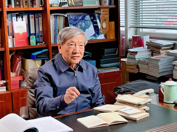 “80后火山院士”的科技经 访中国科学院院士刘嘉麒