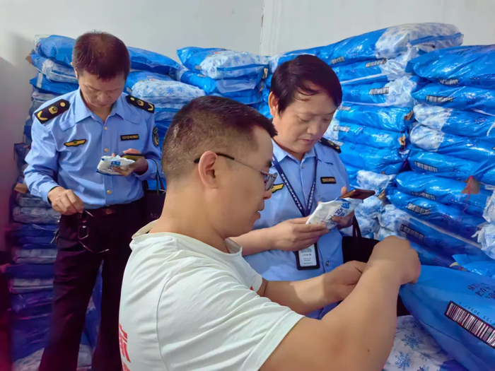 湖南张家界市区两级市场监管部门开展食盐安全专项监督检查
