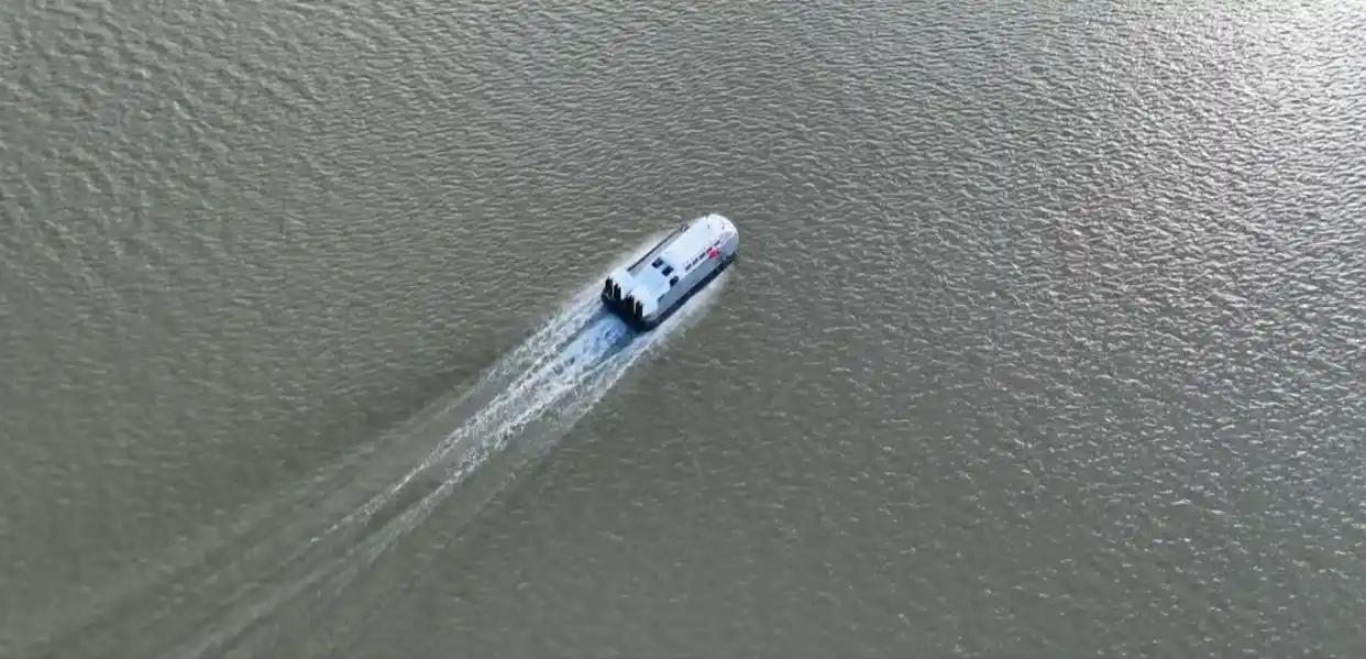 5ӿж罭׿ˮϹ 洬ͨͬ˹