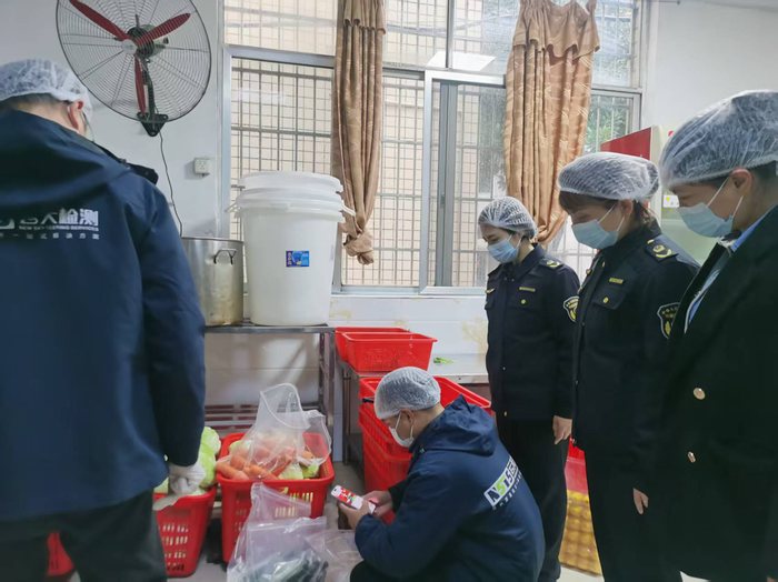 ������̶��У԰�͡��·��桱��� ��조ӲԼ��������