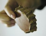 实木复合板是中密度板贴皮 法洛可橱柜涉嫌误导