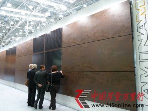 ��ɽ�մɱ����ܳ� ���д�����ɫ��װ