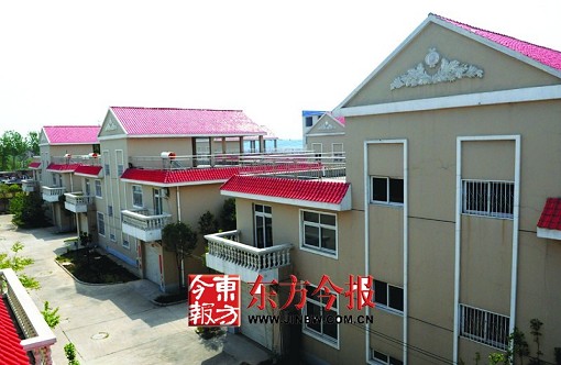 郑州15套豪华别墅荒废5年村民称系违规建房