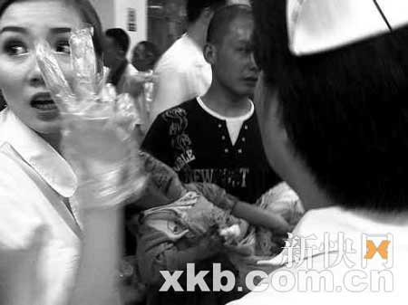 成都多数医院救援药品和器械等告急