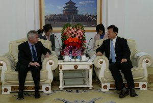 魏传忠副局长会见加拿大驻华大使马大维