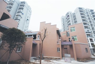 武汉经适房小区建别墅群被曝光全部自行拆除