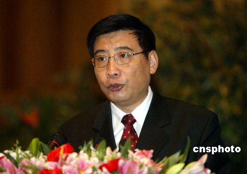 苗圩接替李毅中出任工信部党组书记(图\/简历)_