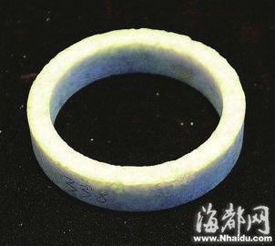 经酸洗漂白(材质变松散,吸附力增强)