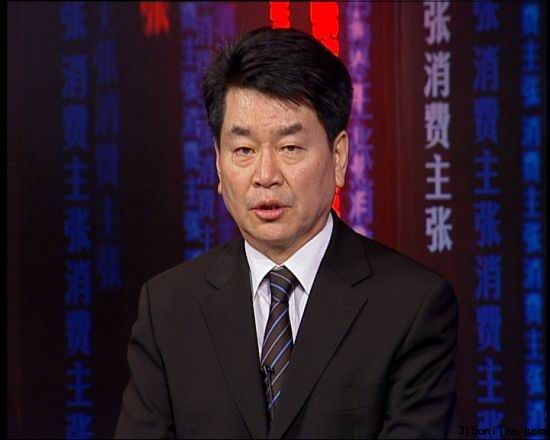 图为锦湖轮胎(中国)董事长李汉燮
