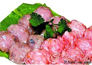 小肥羊称,出事的超精猪肉丸未在广州销售。 小肥羊称,出事的超精猪肉丸未在广州销售。