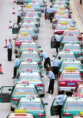 广州的士调价方案支持者不足10%夜间加价遭炮轰