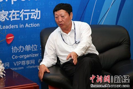 点图查看下一页 财经年中盘点:众大佬挥手隐退争议人物涌现
