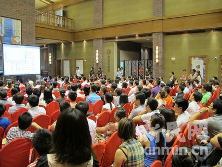 上海刚需项目开盘挤爆棚购房者直言“怕涨价”