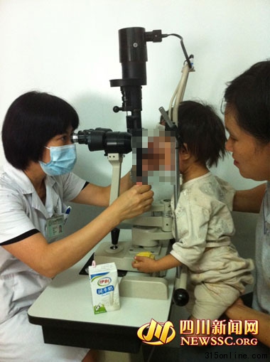 两岁女童眼内长出拳头大肿瘤或为恶性手术堪忧