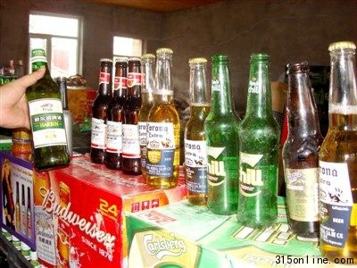 勾兑后的假酒