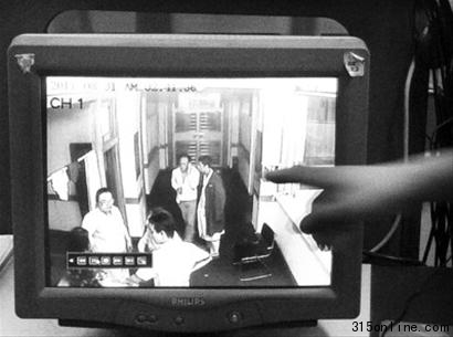 病人医院内上吊自杀值班医生两次路过视而不见(2)