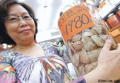 科大中药研发中心主任詹华强指,抽查的本地47个样本均验出含亚硝酸盐和硝酸盐。 明报图