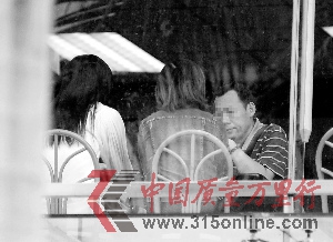 大学现3万收购卵子广告女生称不会捐不靠谱(图)