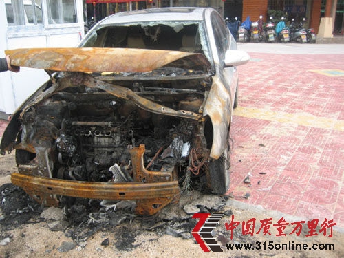 江西先生的悦动车。