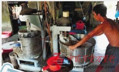 “黑作坊”生产的米粉易发食品安全问题。资料图片