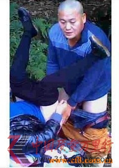 网曝和尚给失足妇女开光 法号“野合大师”(组图)