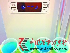 消费者曝防冻玻璃水不管用 专家称可能是勾兑