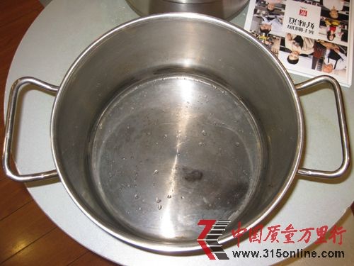北京耿小姐购买的双立人深烧锅